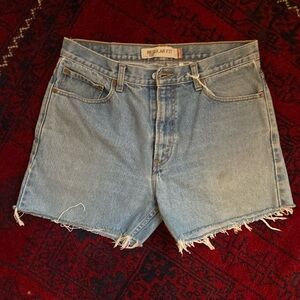 Levi’s 505 Cutoff Shorts 32-33”W
